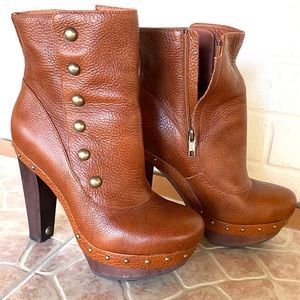 UGG fashion boots, US size 7